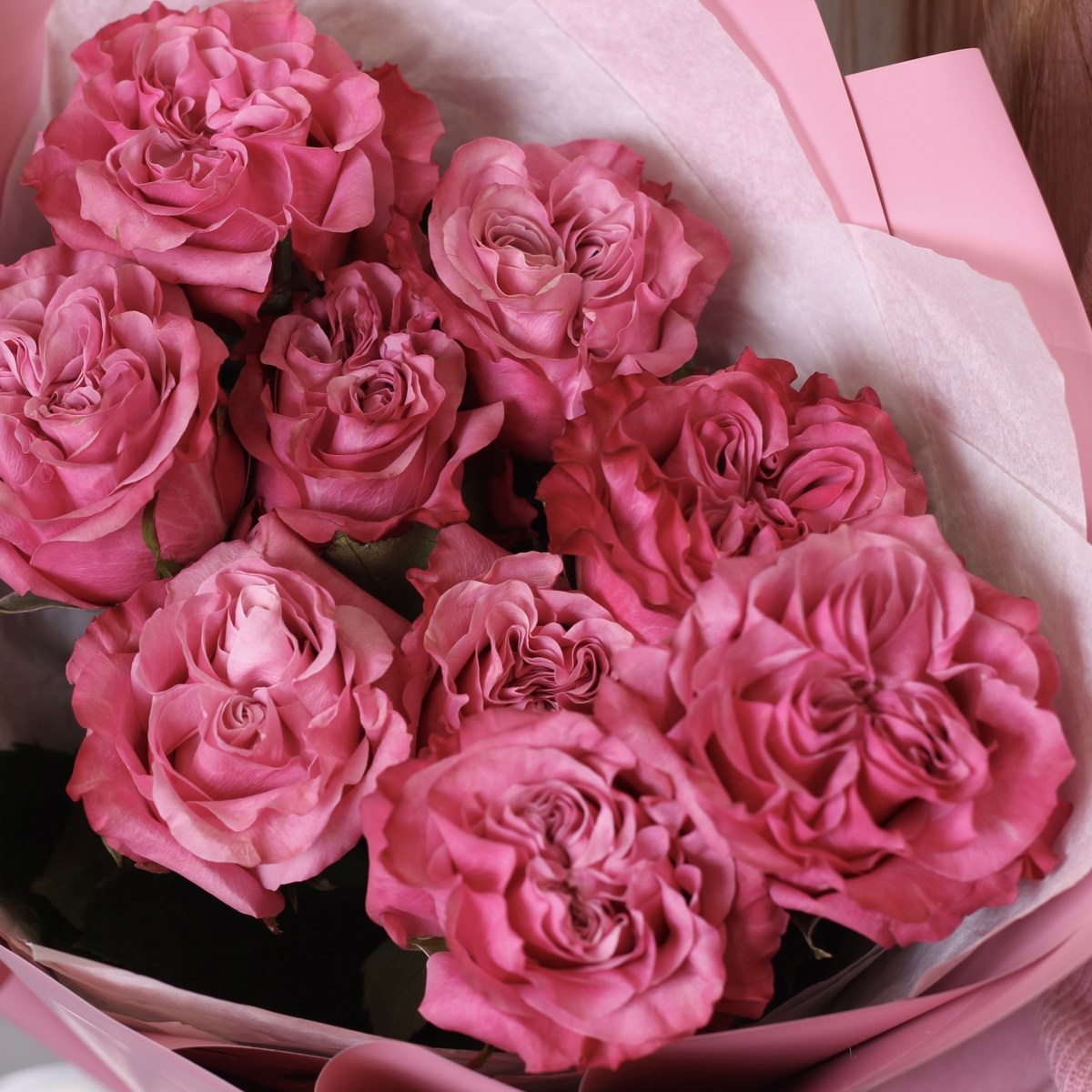 buket s sirenevoj rozoj 5